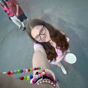 Meet your Posher, Krysten